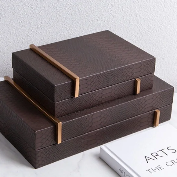 Large Snake print faux leather jewelry box with attached lid - 1 piece - Picture 1 of 6